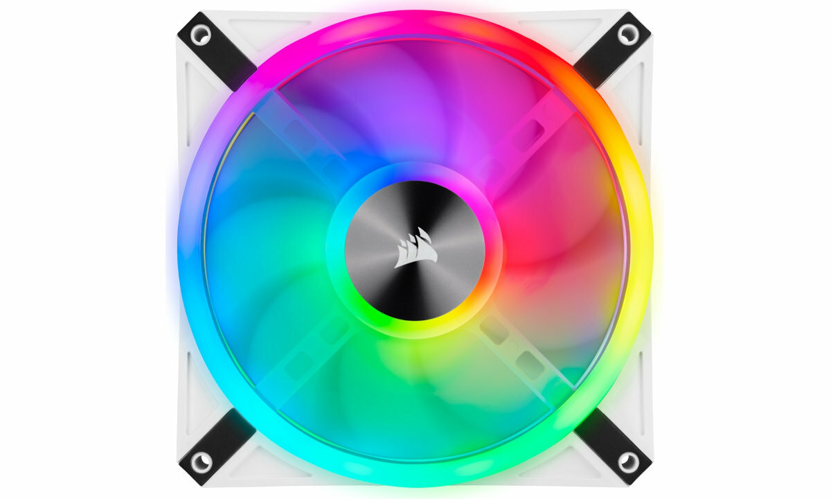 Wentylator-iCUE-QL140-RGB-obrot-podswietlony