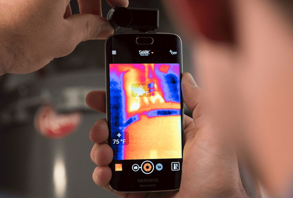 Kamera termowizyjna SEEK THERMAL Compact Pro czułość parametry rozdzielczość pole widzenia zakres temperatur