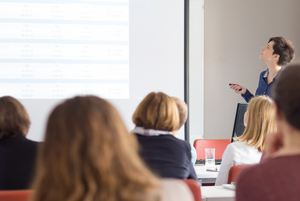 Projektor ACER X1326AWH lampa moc jasność żywotność