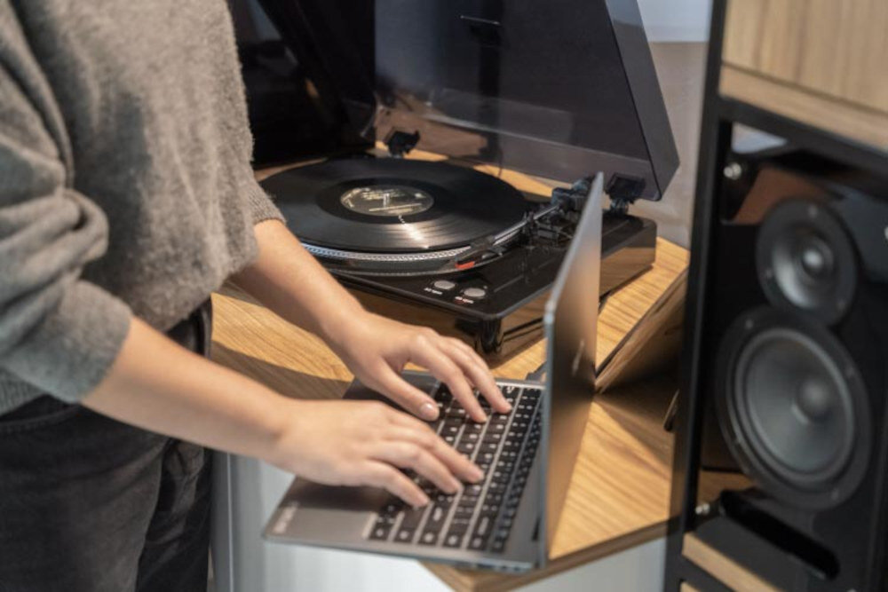 Gramofon KRUGER&MATZ TT-501 - Digitalizacja nagrań