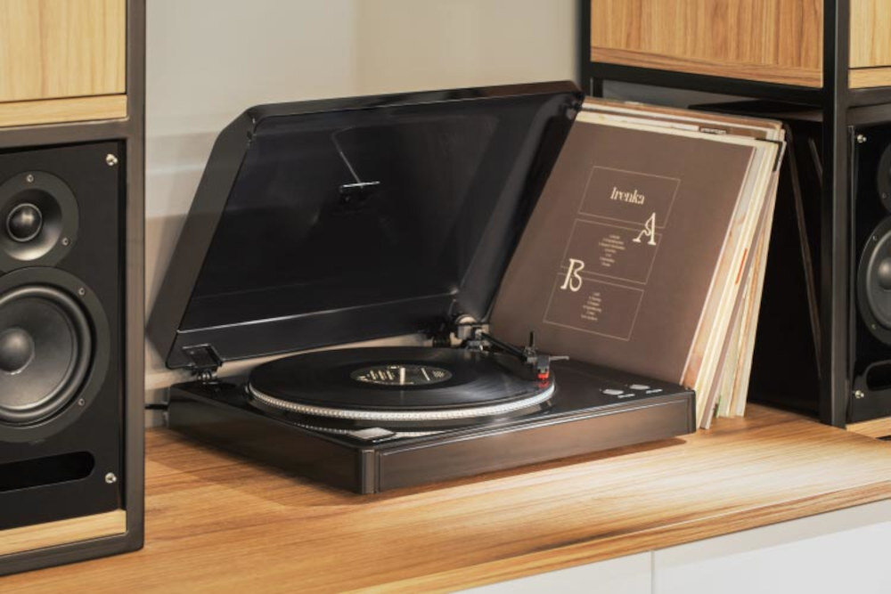 Gramofon KRUGER&MATZ TT-501 - Elegancki design