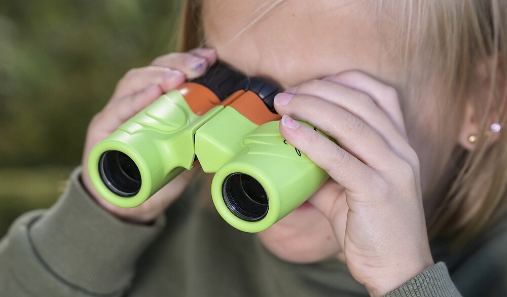 Lornetka FOCUS Junior 6x21 optyka waga konstrukcja ogniskowa zoom przybliżenie dioptria muszle oczne obiektywy soczewki pryzmat powłoka gwint okulary obserwacja przyroda sport powiększenie 