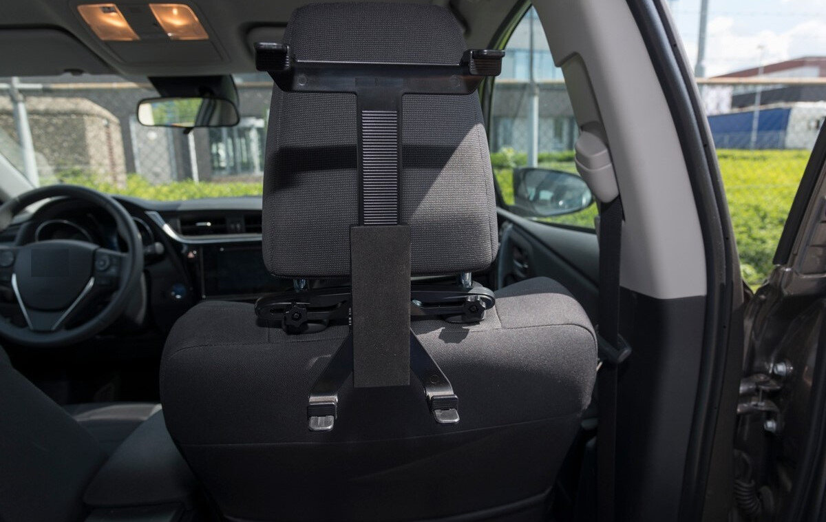 Uchwyt do tabletu DUNLOP 2069845 praktyczne akcesorium samochodowe