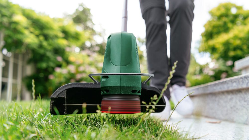 BOSCH AdvancedGrassCut 36 0600878N03 podkaszarka półautomatyczny wysuw żyłka obrotowa głowica podkaszanie brzeg trawnik