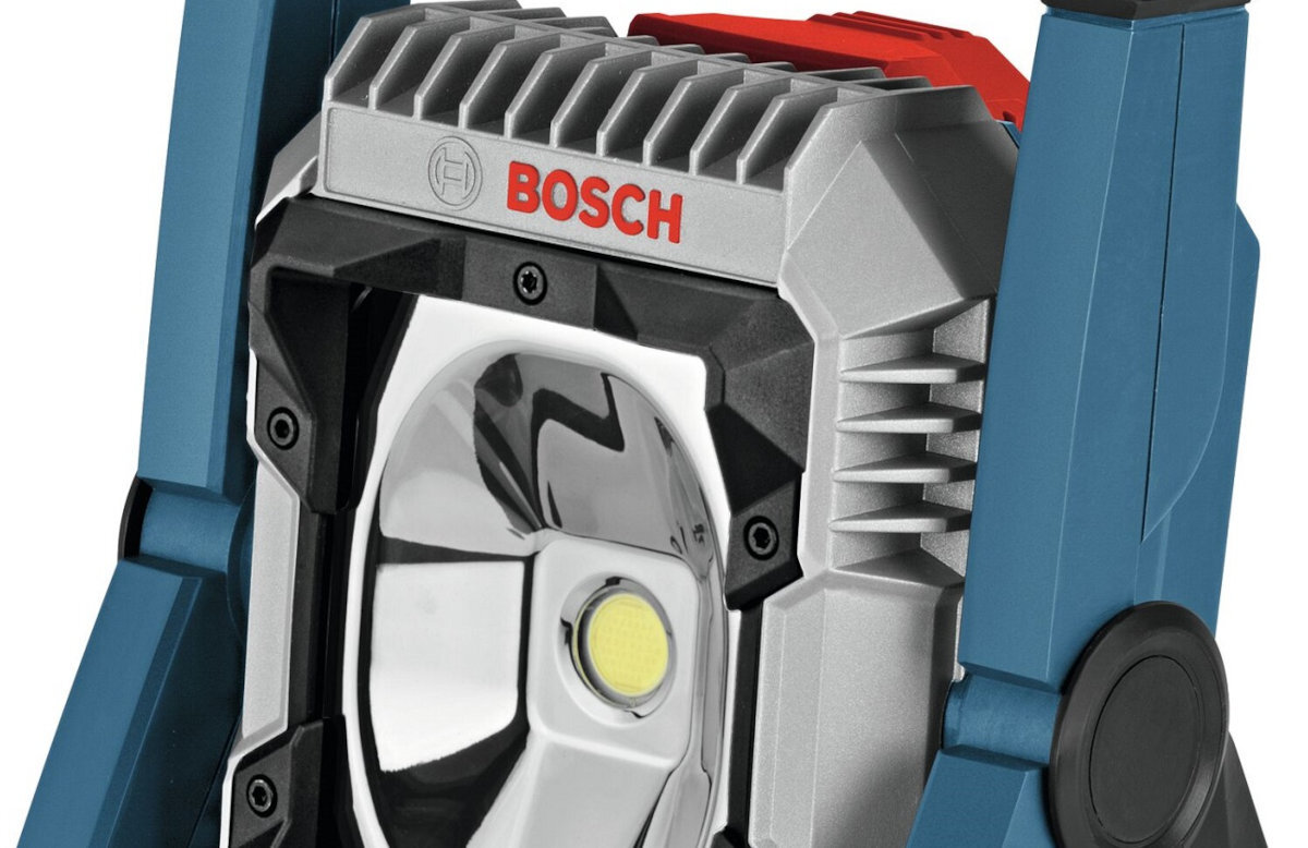 LAMPA WARSZTATOWA BOSCH PROFESSIONAL GLI 18V-2200 C statyw nóżki nierówna nawierzchnia ustawienie regulacja pochylenie