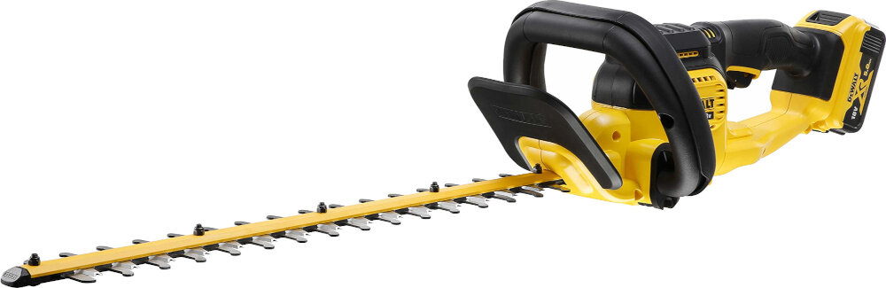 Nożyce do żywopłotu DEWALT DCMHT563P1 18V akumulatorowe nożyce na białym tle widoczne od przodu pod skosem do regularnego przycinania krzewów żywopłotów formowania zielonych ścian w ogrodzie estetyczny wygląd roślin zasilanie akumulatorowe swobodne poruszanie się