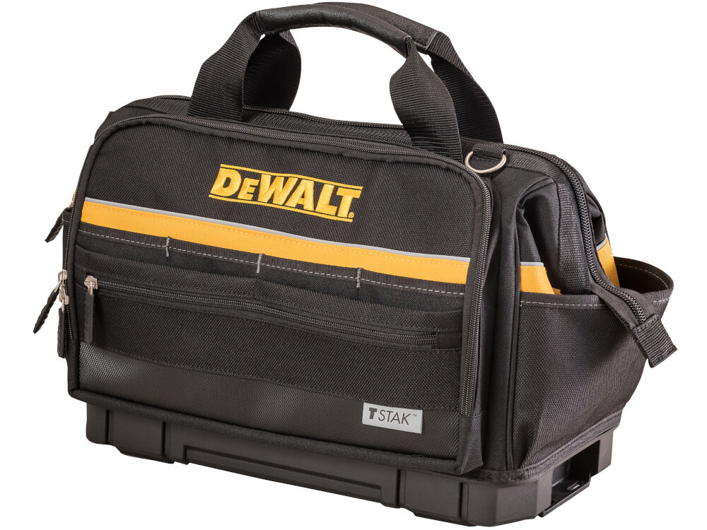 Torba narzędziowa DEWALT DWST82991-1 torba na białym tle widoczna od przodu pod skosem ergonomiczny uchwyt pasek na ramię zakończony miękką poduszeczką waga około 2 kg równomierne rozłożenie ciężaru