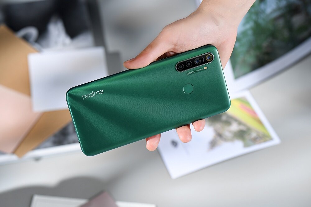 Smartfon REALME 5i design obudowa szkło