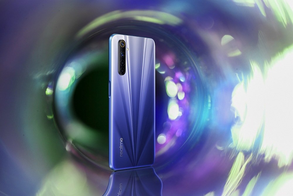 Smartfon REALME 6 bateria akumulator pojemność ładowanie ładowarka