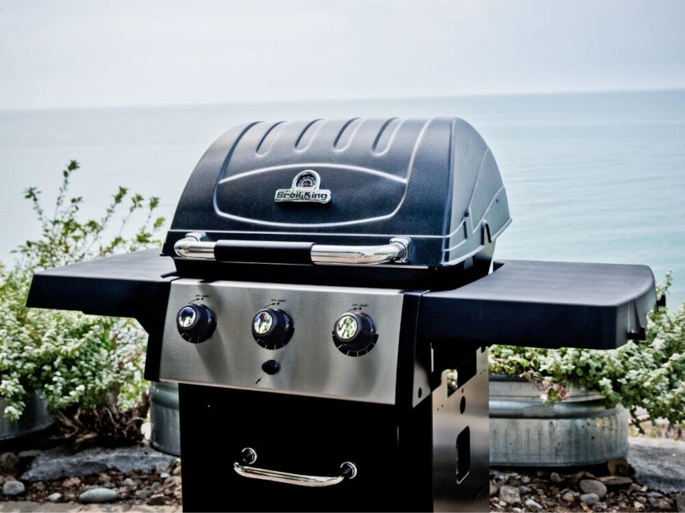 Grill gazowy BROIL KING Royal 320 8.8 kW 55 x 36.5 / 50 x 22.5 cm wygląd design prezentacja wizualizacja Grill stworzony dla smaku