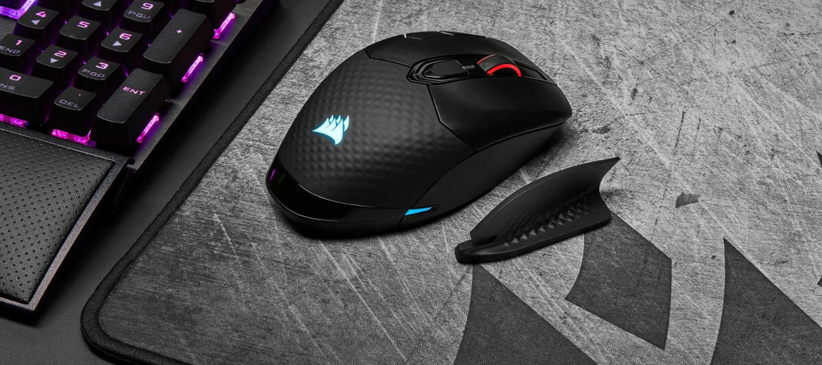 Mysz CORSAIR Dark Core RGB Pro SE - niska waga komfort użytkowania wymienne uchwyty boczne
