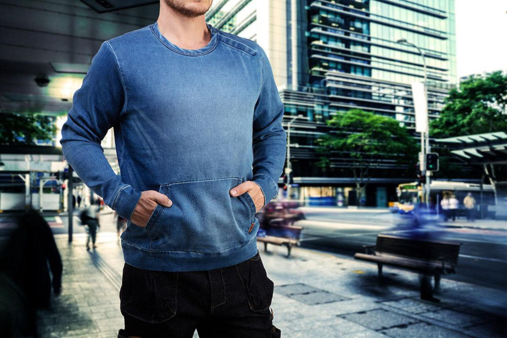 Bluza robocza NEO 81-512-XL (rozmiar XL/54) prezentacja lifestyle osoba prezentująca tło