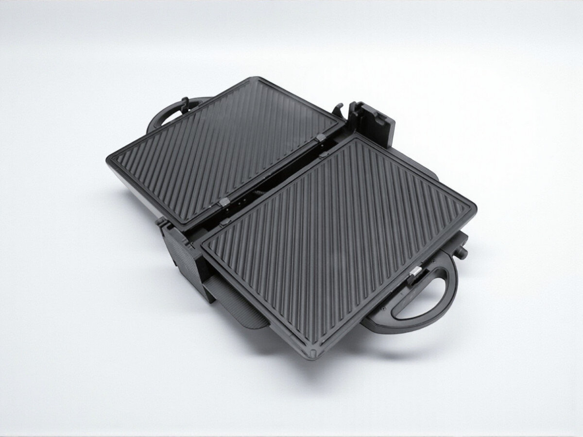 Grill elektryczny MAESTRO MR-717, dania, aromatyczne, moc, temperatura, regulacja, na białym tle rozłożony na 180 stopni grill od góry frontem lewo skos