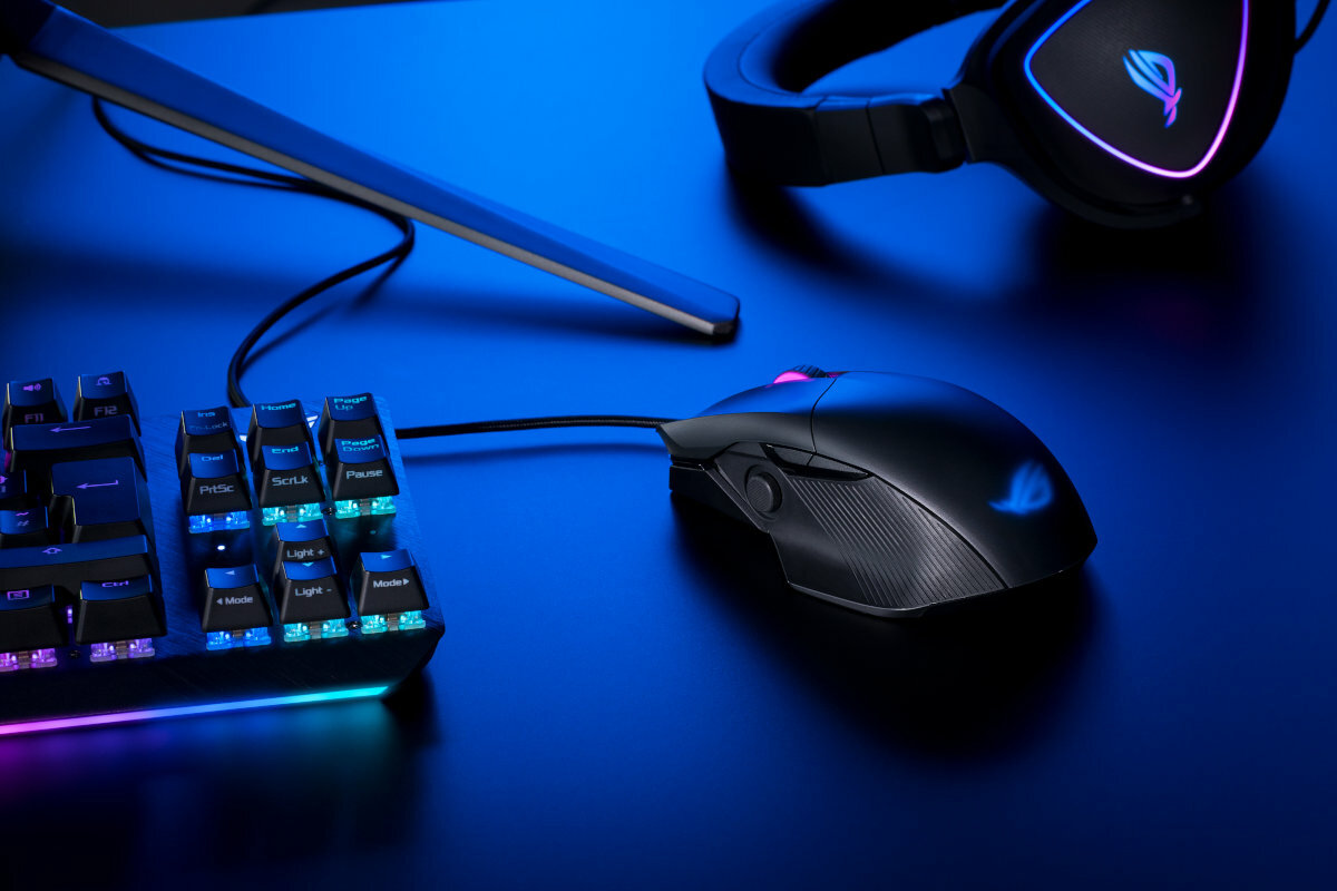 ASUS-ROG-Chakram-1