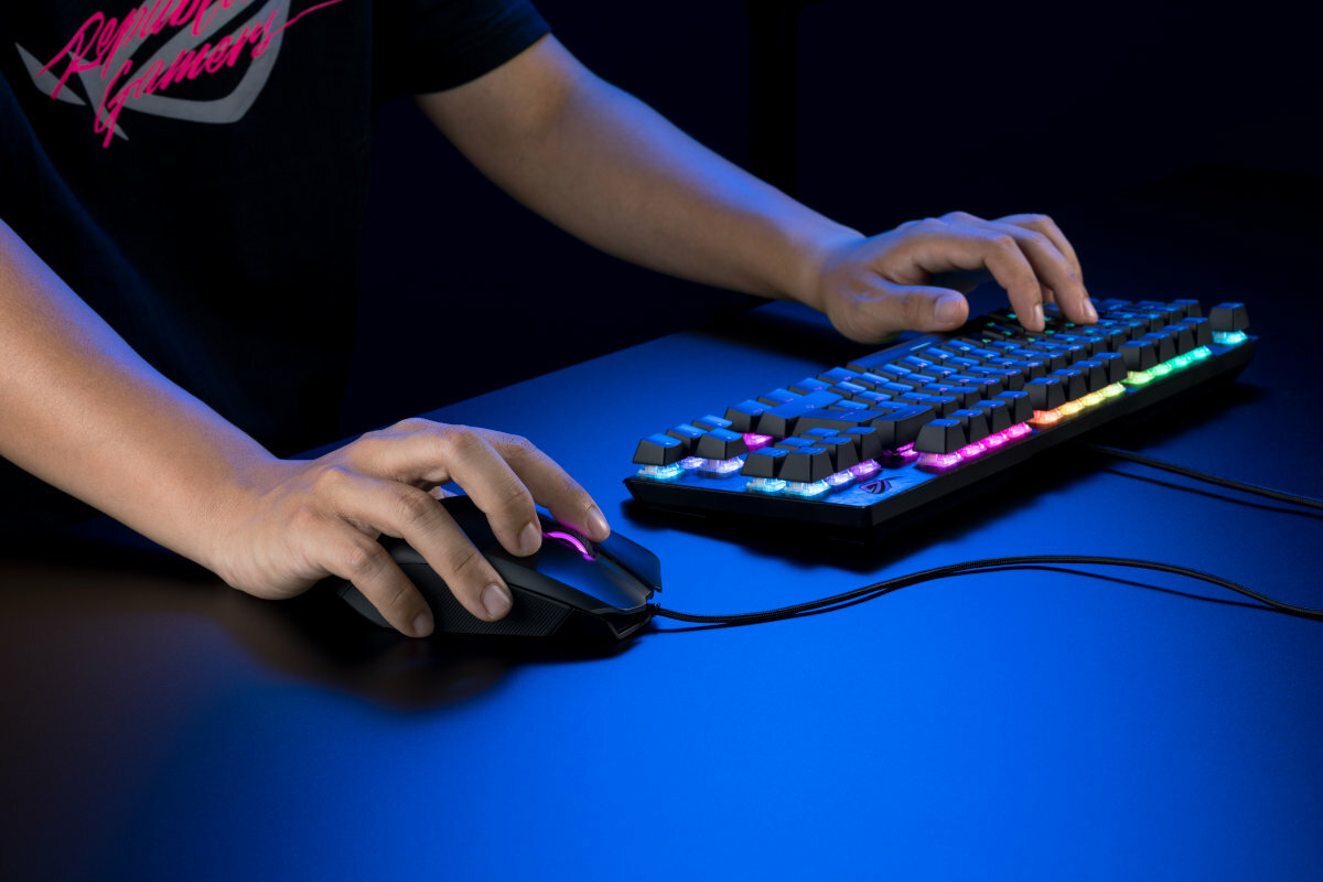 ASUS-ROG-Chakram-3