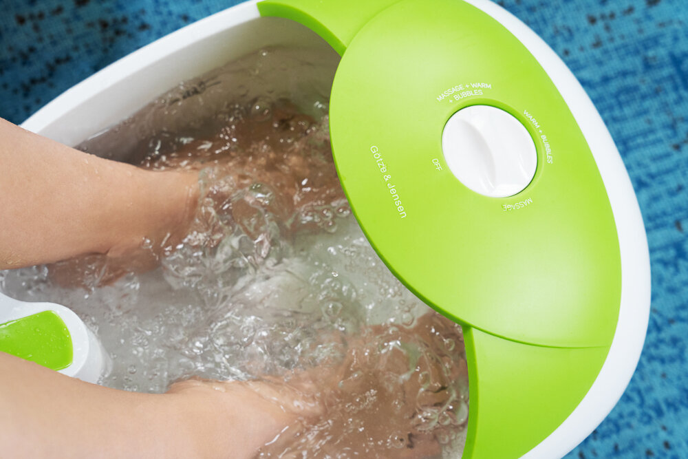 Masażer GÖTZE & JENSEN FM500 opcje 3 tryby antyposlizgowe nozki