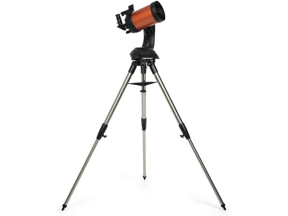 Teleskop CELESTRON NexStar 5SE na statywie