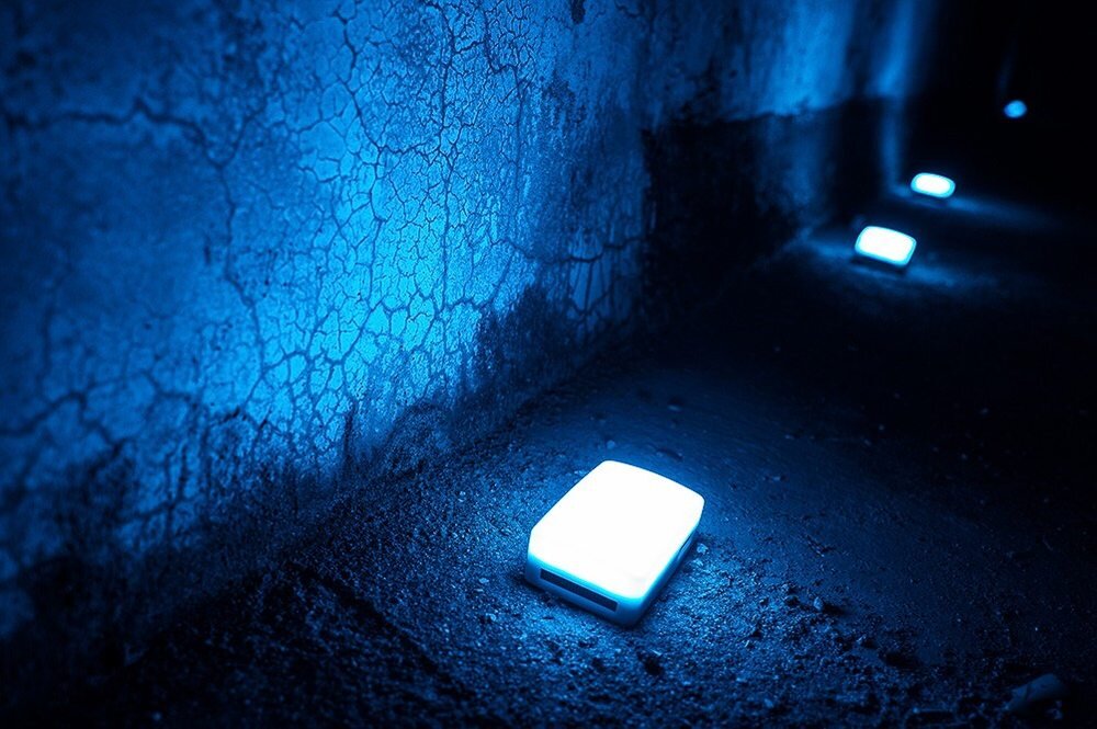 Lampa LED Aputure MC oświetlająca ścianę Sidus Mesh 