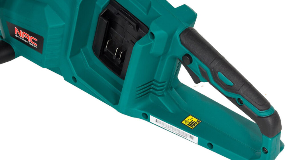 piła akumulatorowa NAC CB-35-BL-LI-2X20V - wygoda użytkowania