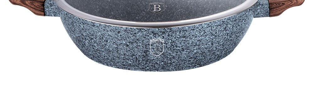 Brytfanna BERLINGER HAUS Forest Line BH/1203 28 cm powłoka brytfanny szara marmurowa białe tło średnica 28 cm pojemność 3,8 litra wysoka jakość wykonania odlew aluminiowy wytrzymałe tworzywo sztuczne solidność trzywarstwowa powłoka marmurowa właściwości nieprzywierające brak PFOA bezpieczny dla zdrowia solidna konstrukcja w codziennym użytkowaniu komfort wygoda