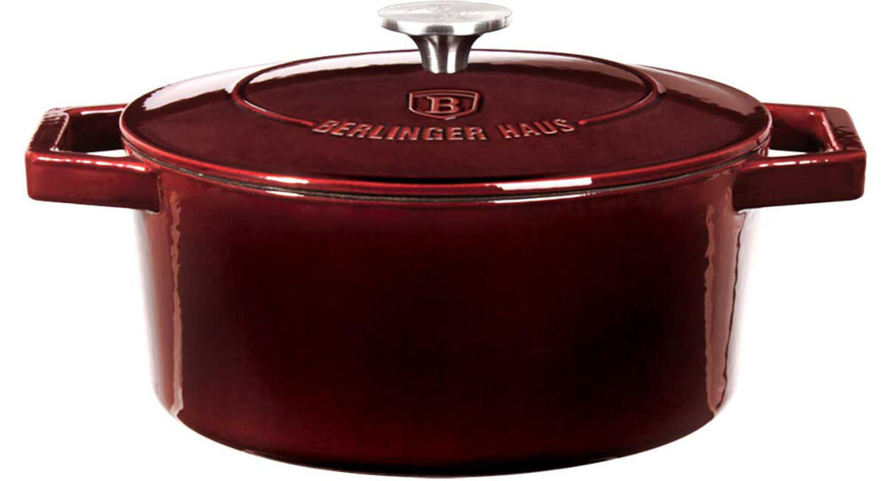 Garnek BERLINGER HAUS Strong Mold Czerwony 24 cm garnek stojący czerwony kolor zamknięty czerwoną pokrywką srebrny uchwyt na pokrywce białe tło naturalny materiał żeliwo do potraw przedostają się niewielkie ilości żelaza dla osób z niedoborem żelaza lub anemią solidne zdrowe rozwiązanie 