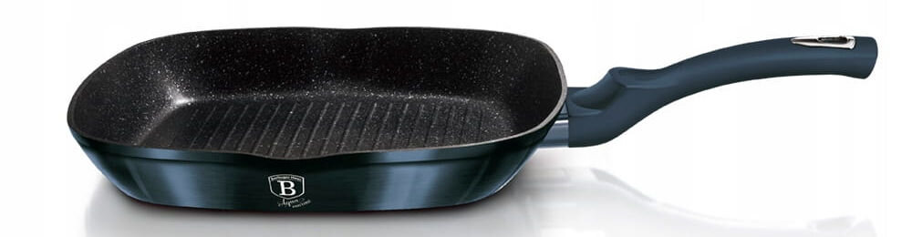 Patelnia grillowa BERLINGER HAUS Metallic Line Aquamarine Edition BH/1873 28 cm patelnia lezy bokiem czarna marmurkowa powierzchnia niebieska z zewnątrz ciemny uchwyt żłobienia białe tło wszechstronny produkt na wszystkich rodzajach kuchenek indukcyjnych, gazowych, ceramicznych, halogenowych elektrycznych Ergonomiczny uchwyt typu Soft Touch pewny chwyt nie nagrzewa się bezpieczeństwo podczas gotowania możliwość mycia patelni w  zmywarce