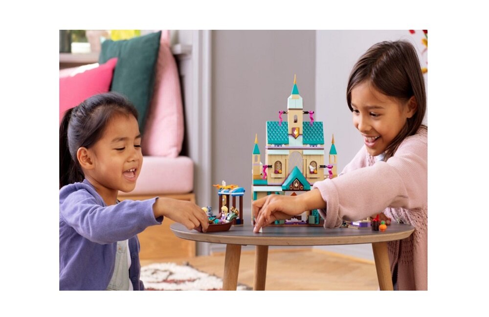 LEGO Disney Zamkowa wioska w Arendelle 41167 kreatywna zabawa klasyczna zabawa lego figurki minifigurki prawidłowy rozwój merytoryczny dziecka