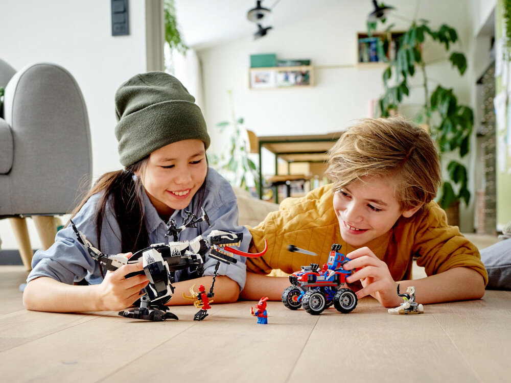 LEGO Marvel Starcie z Venomozaurem 76151 kreatywnosc rozwoj