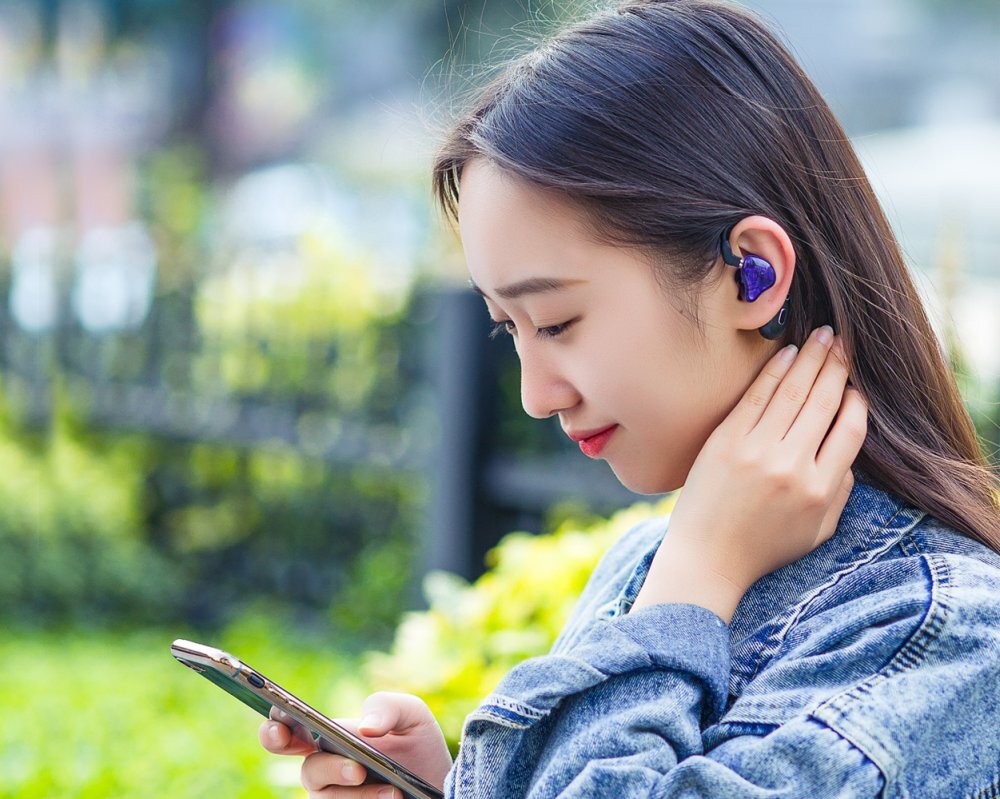 Słuchawki dokanałowe FIIO FH1S Czarny sterowniki przetworniki technologia liquid końcówki silikonowe piankowe kabel wtyczka MMCX czułość poziom zniekształcenia design konstrukcja 