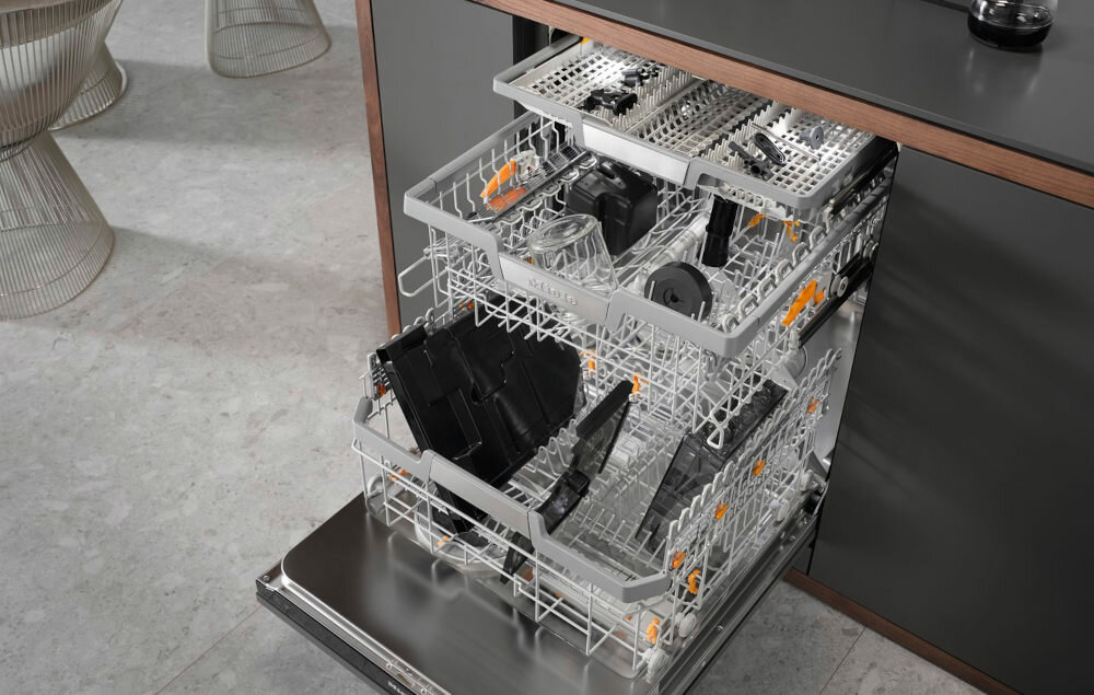 Ekspres MIELE CM 5510 Silence Srebrny czszyczenie