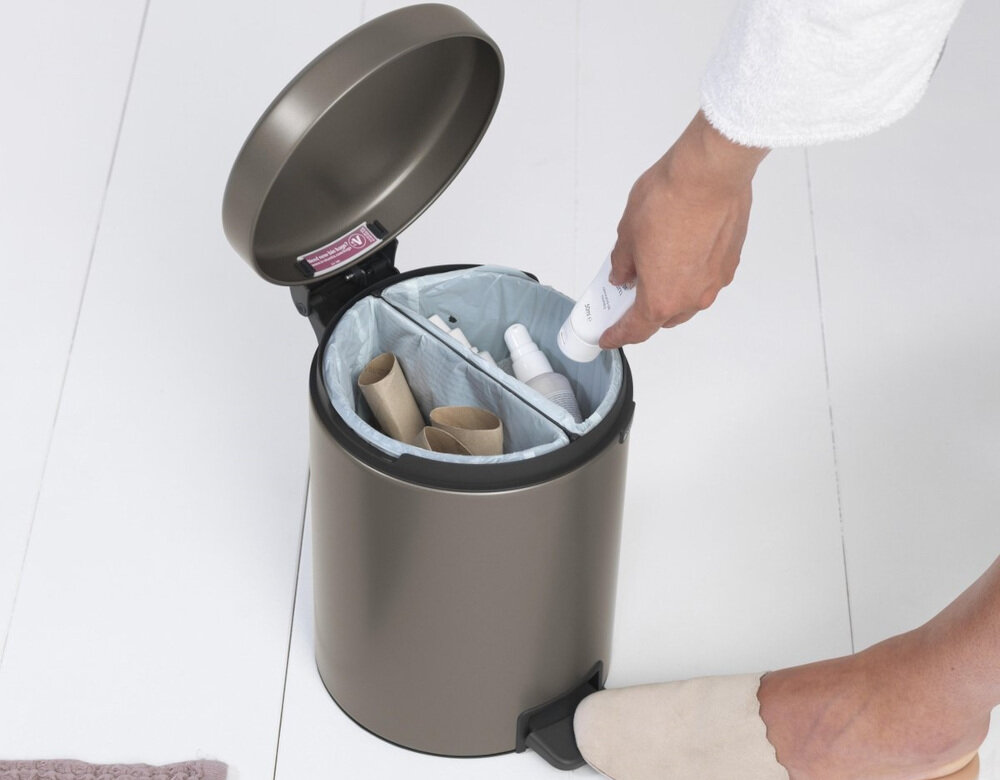 Kosz na śmieci BRABANTIA 280443 NewIcon pojemność dwa pojemniki degregacja odpady Solidna konstrukcja wygodna pokrywa