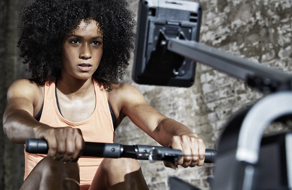 Wioślarz magnetyczny KETTLER Regatta 300 Cicha płynna praca zajmuje niewiele miejsca