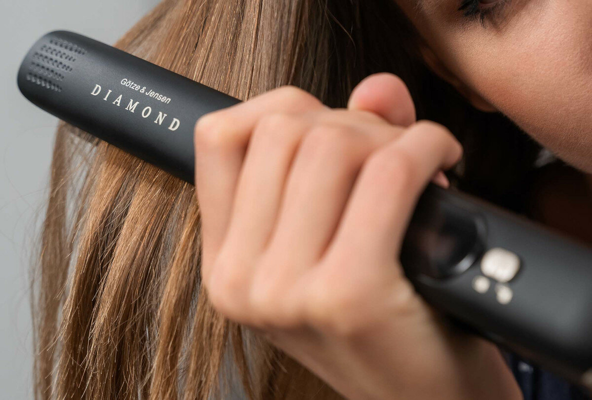 Prostownica GÖTZE & JENSEN Diamond DHS900S keratin intense