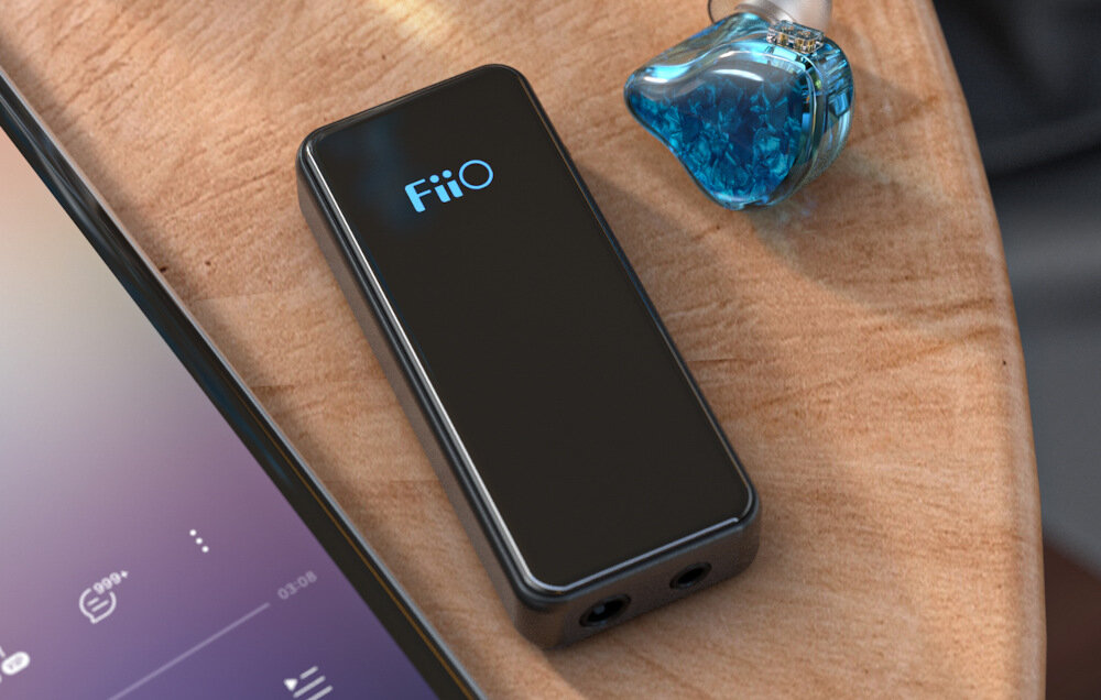 Wzmacniacz słuchawkowy FIIO BTR3K wbudowany mikrofon połączenie rozmowy bluetooth parowanie audio formaty