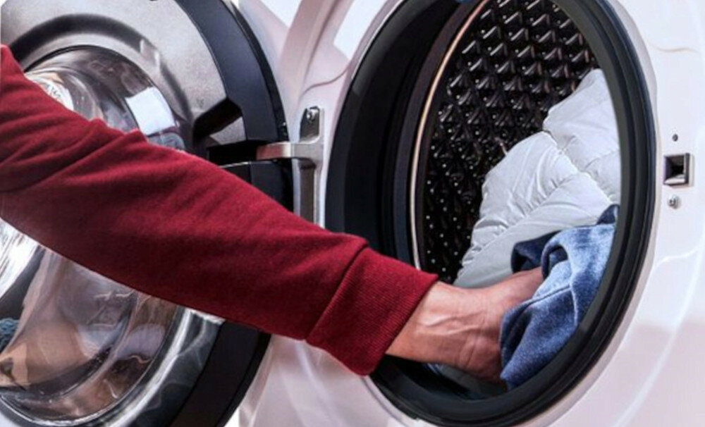 Pralka BEKO MWUE9636CWE SteamCure dodaj ubranie