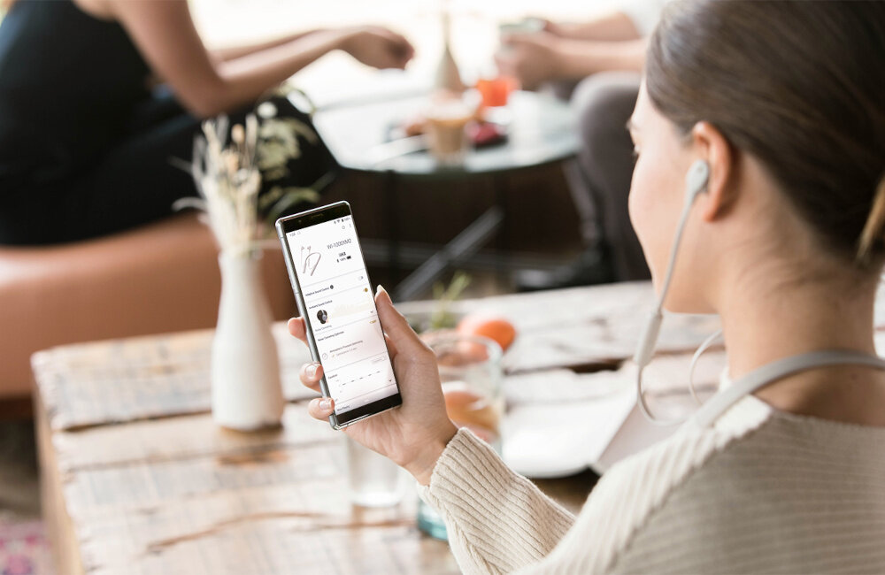 SŁUCHAWKI BLUETOOTH SONY WI1000XM2S.CE7 DOUSZNE SREBRNE czysty dźwięk technologia system digital