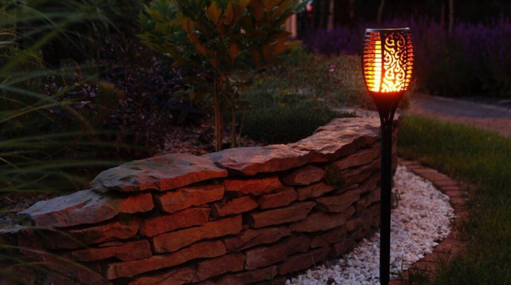Lampa solarna SASKA GARDEN 1018744 oswietlenie ogrodu magiczne oswietlenie pochodnia