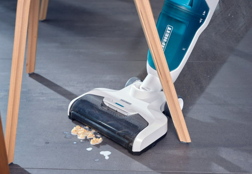 Odkurzacz LEIFHEIT Regulus Aqua PowerVac kontrola sieganie pod meblami przegup szeroka rolka myjaca