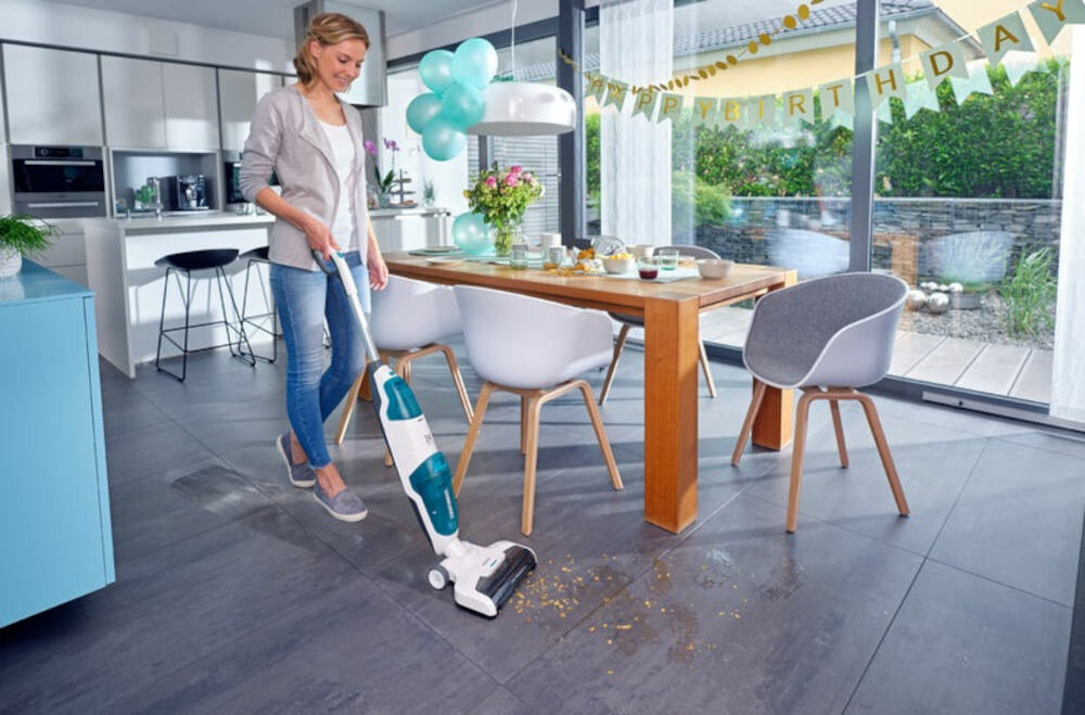 Odkurzacz LEIFHEIT Regulus Aqua PowerVac 2w1 odkurza myje funkcje dla alergikow