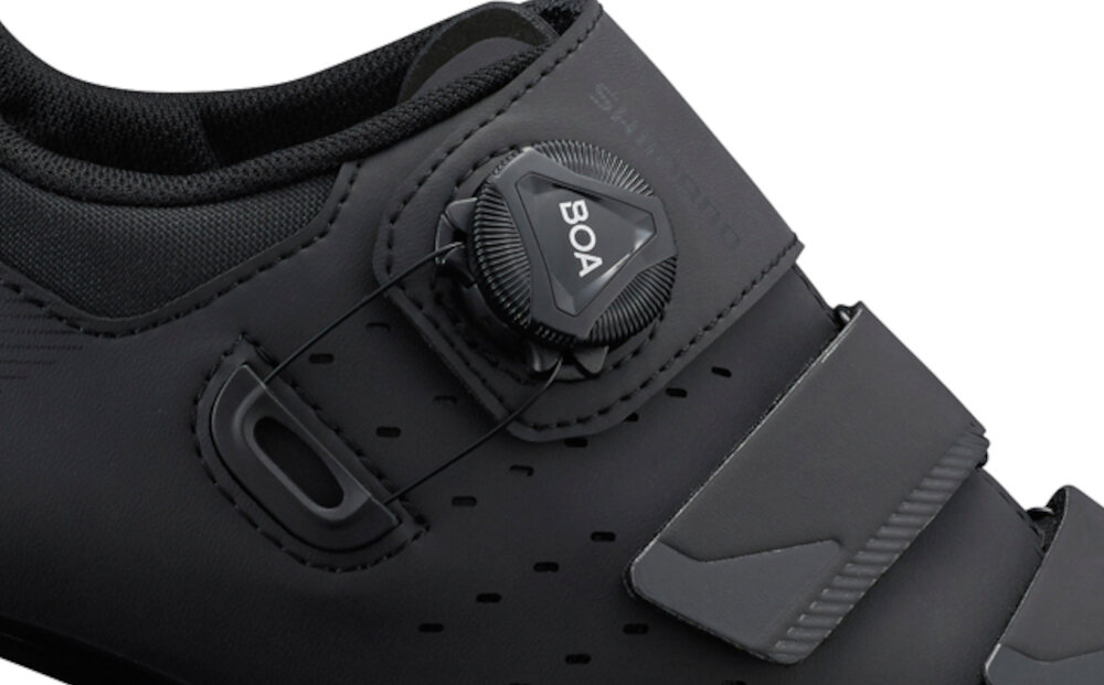 Buty rowerowe SHIMANO SH-RP400SL1 Szary rozmiar 41 cholewka ze skory syntetycznej wytrzymalosc komfort technologia DYNALAST stabilne osadzenie stop system zapiecia BOA dwa paski na rzep dopasowanie buta do stopy stabilnosc