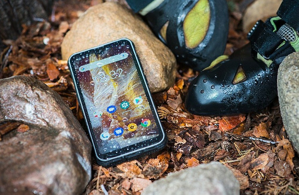 Smartfon MAXCOM MS572 4G bateria akumulator pojemność ładowanie