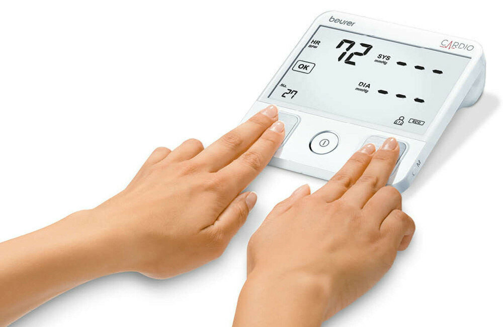 Ciśnieniomierz BEURER BM 93 elegancki wygląd jasna kolorystyka zajmuje mało miejsca