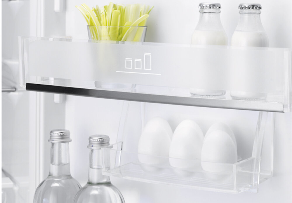 ELECTROLUX-LRB2AF88S lodówka przechowywanie wygoda drzwi