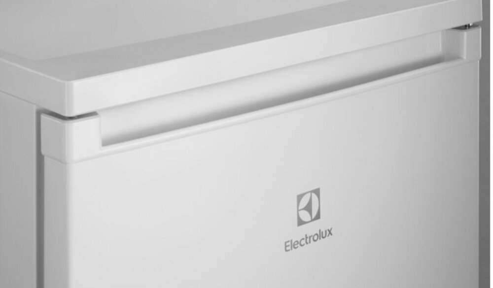 ELECTROLUX-LXB1SF11W0 lodówka ergonomia styl uchwyt wygodnie bezpiecznie