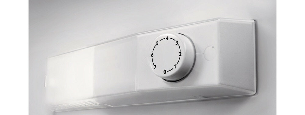 Lodówka ZANUSSI ZXAN13FW0 Biała użytkowanie prosta obsługa sterowanie pokrętło