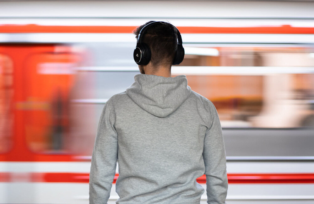 SŁUCHAWKI BLUETOOTH LAMAX NOISECOMFORT ANC NAUSZNE CZARNE regulacja głośności mikrofon połączenia odbieranie rozmowy