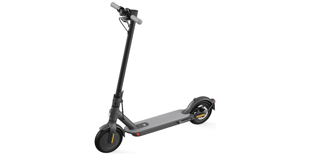 XIAOMI Mi Essential Electric Scooter Black загальний вигляд, нахил