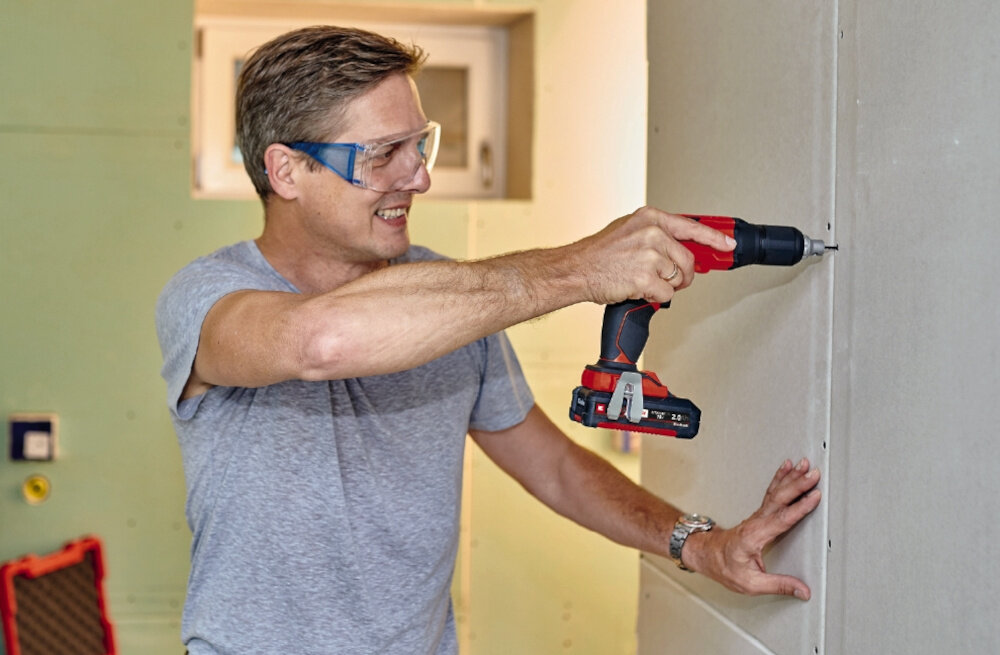 Wkrętarka EINHELL TE-DY 18 Li-Solo 4259980 funkcjonalna praktyczna mobila zasilanie akumulatorowe mala