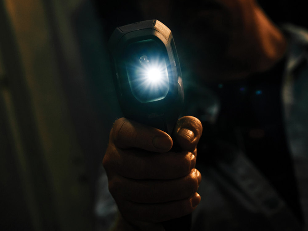 FLIR TG165-X FLIR TG165-X  IP54 2 m 25g Oświetlenie LED 100lm wyświetlacz 2,4 320x240px 0,394kg - kamera w słabym oświetleniu z lampą led