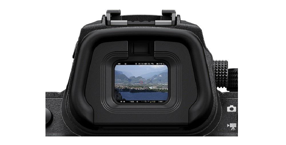 Aparat NIKON Z5 Czarny + Obiektyw Nikkor Z 24-50 mm f4.0-6.3 widok elektroniczny wizjer